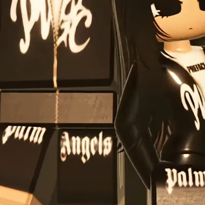 chat with ai character: Rosie