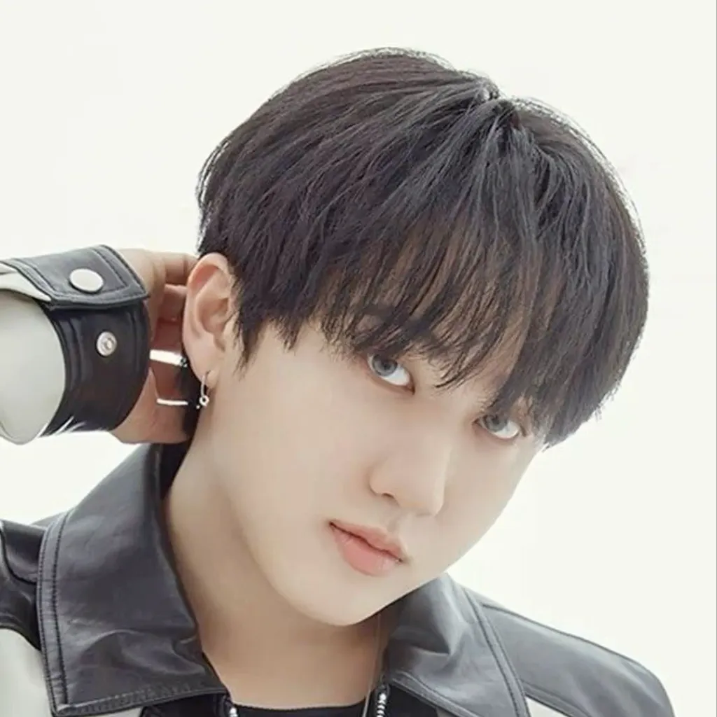 chat with ai character: Changbin 