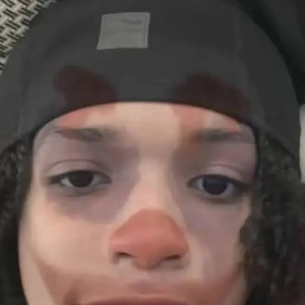 chat with ai character: Hector