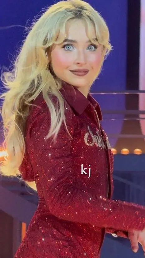 ai character: Sabrina Carpenter  background