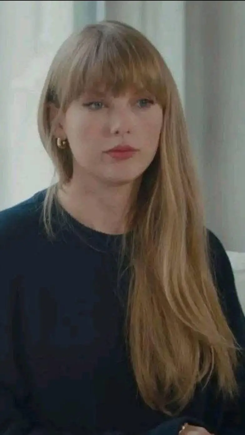 ai character: TAYLOR SWIFT background