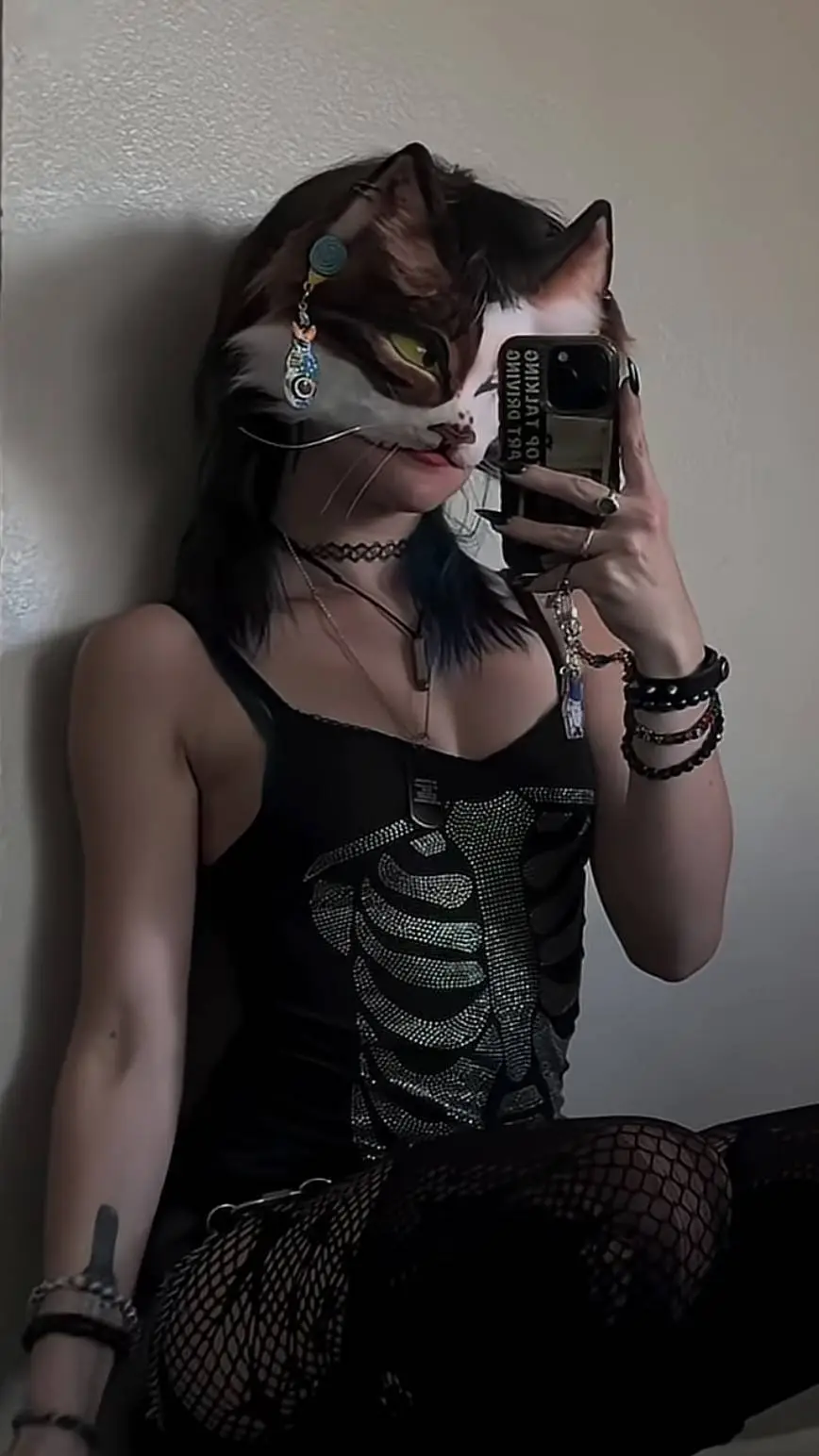 ai character: Opal Cat! background