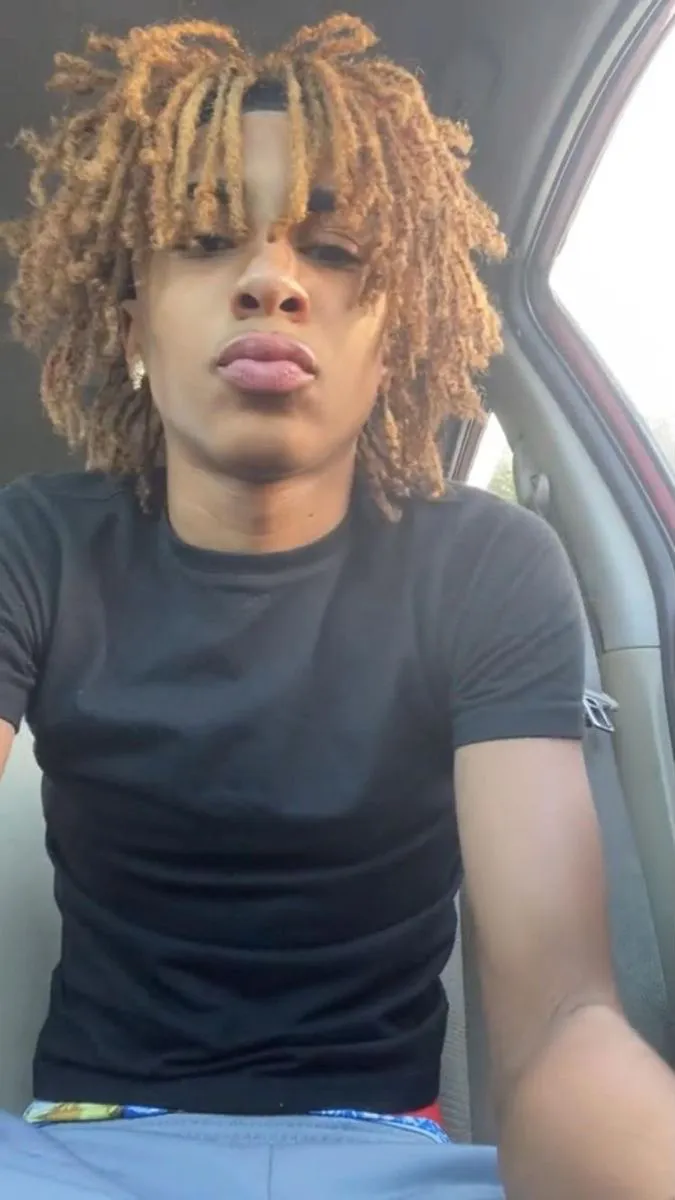 ai character: Amir background