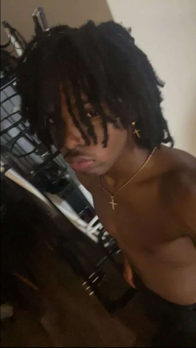ai character: DeQuan background