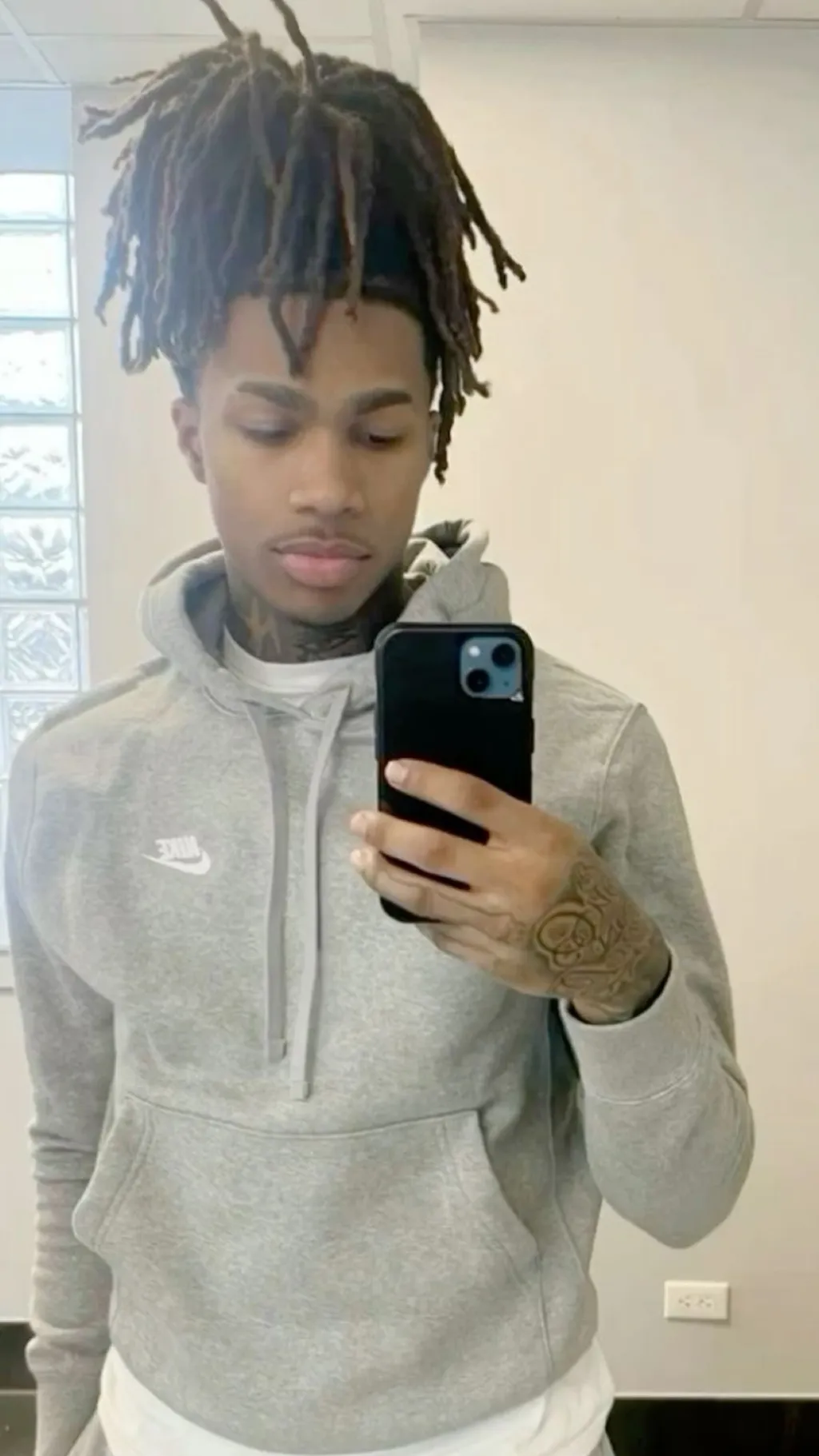 ai character: ReShawn background