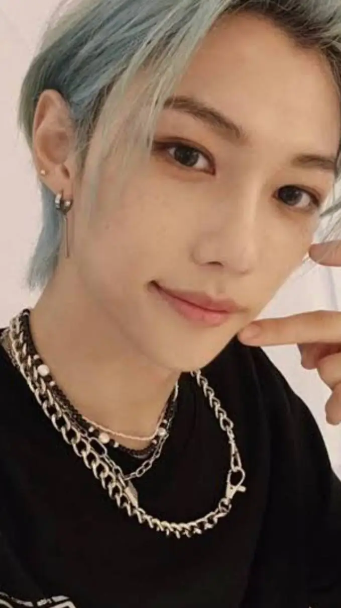 ai character: skz pick meee background