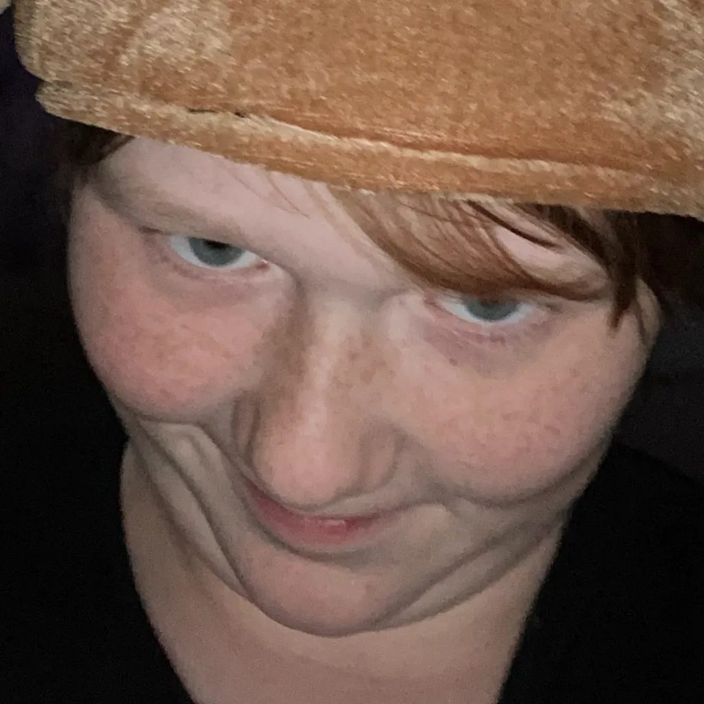 chat with ai character: Funnybunny