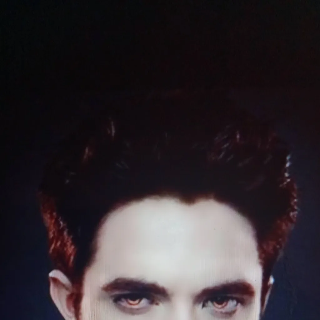 chat with ai character: Edward Cullen 
