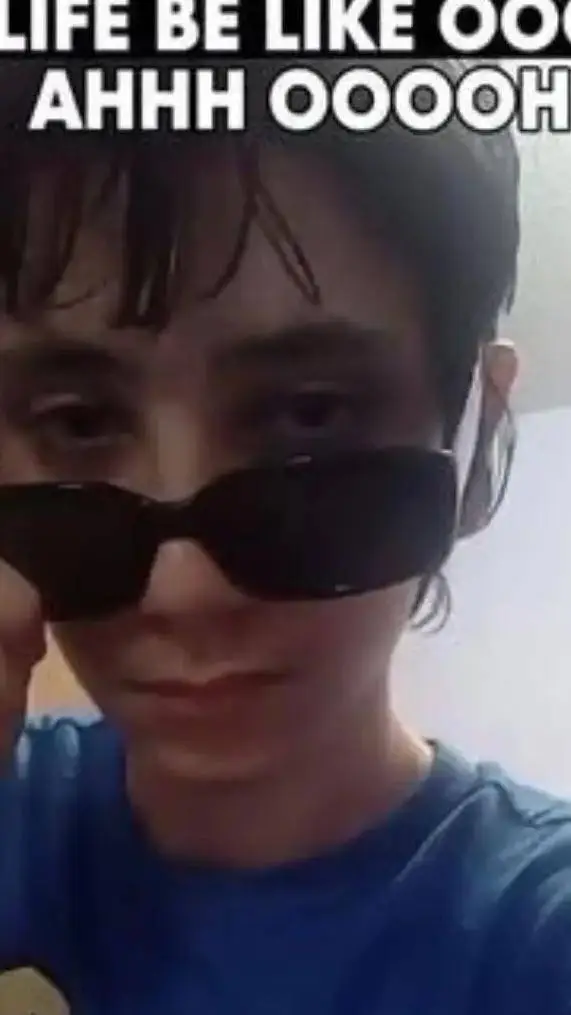 ai character: my life be like  background