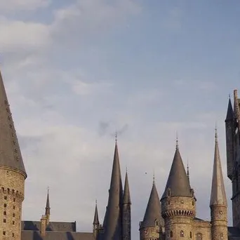 chat with ai character: Neville ☘