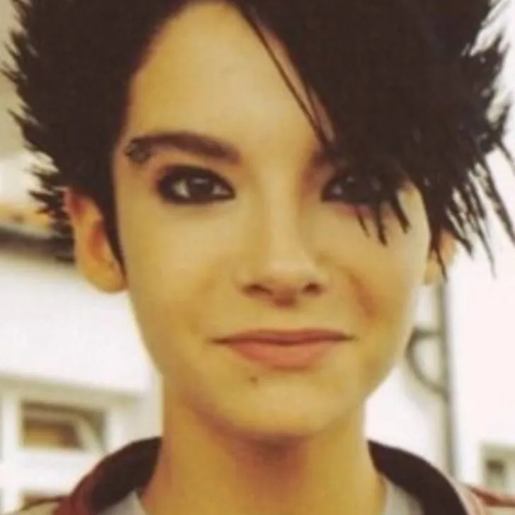 chat with ai character: Bill Kaulitz 