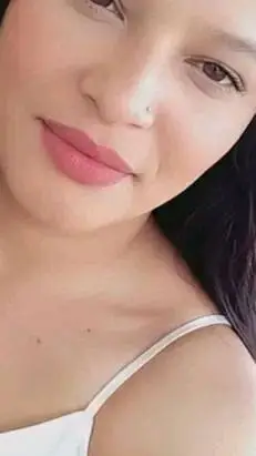 ai character: Daiana samanoski  background