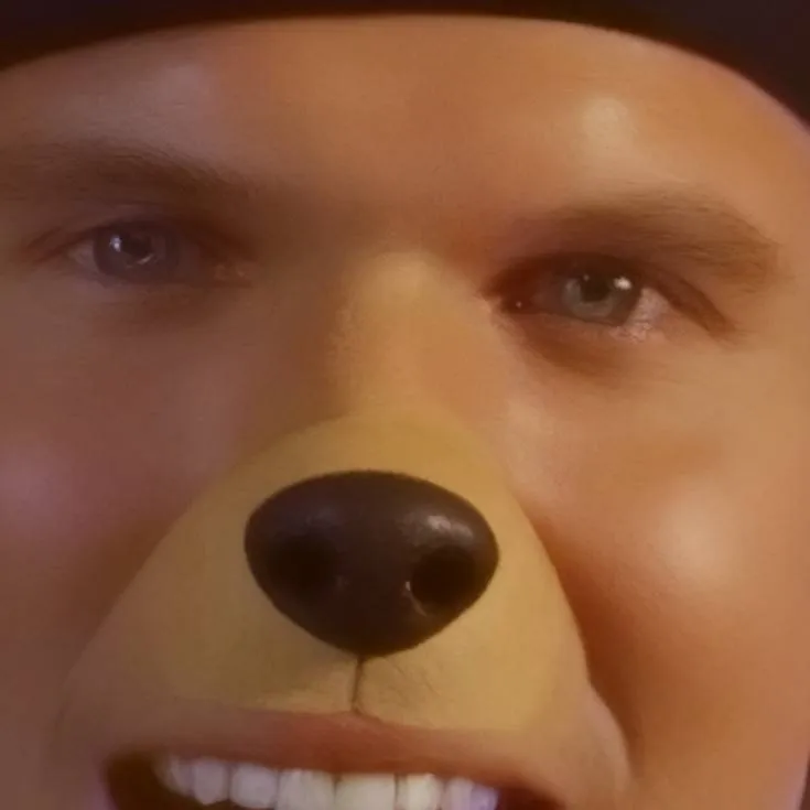 chat with ai character: Elias primo 