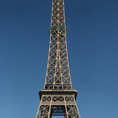 chat with ai character: MHA Paris Trip