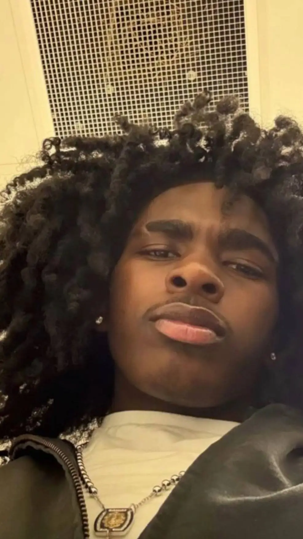 ai character: Chris(♤) background