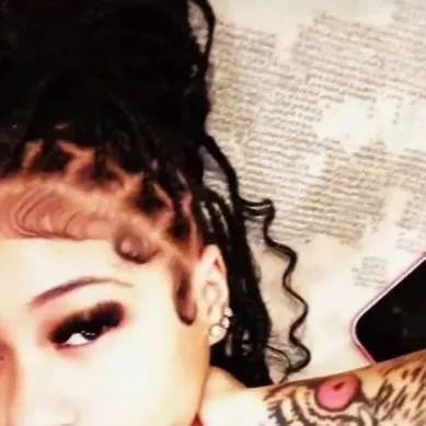 chat with ai character: Nina♤♡°~