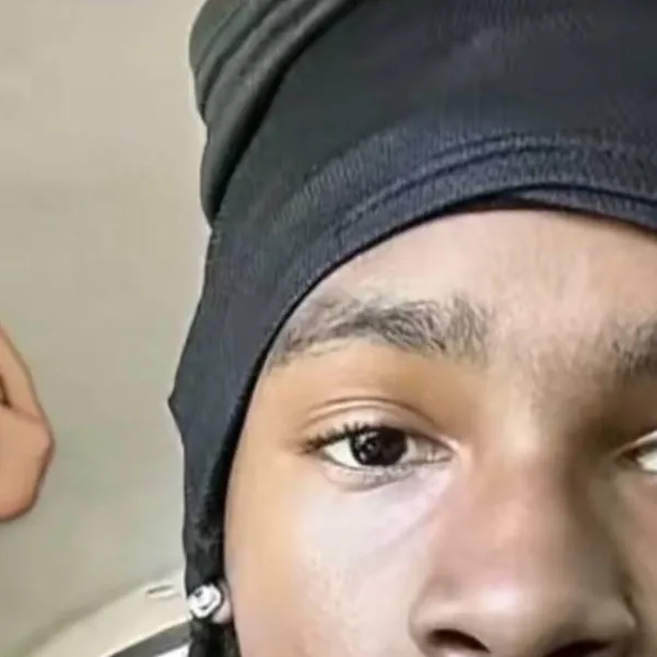 chat with ai character: (Mal♤♡¿)