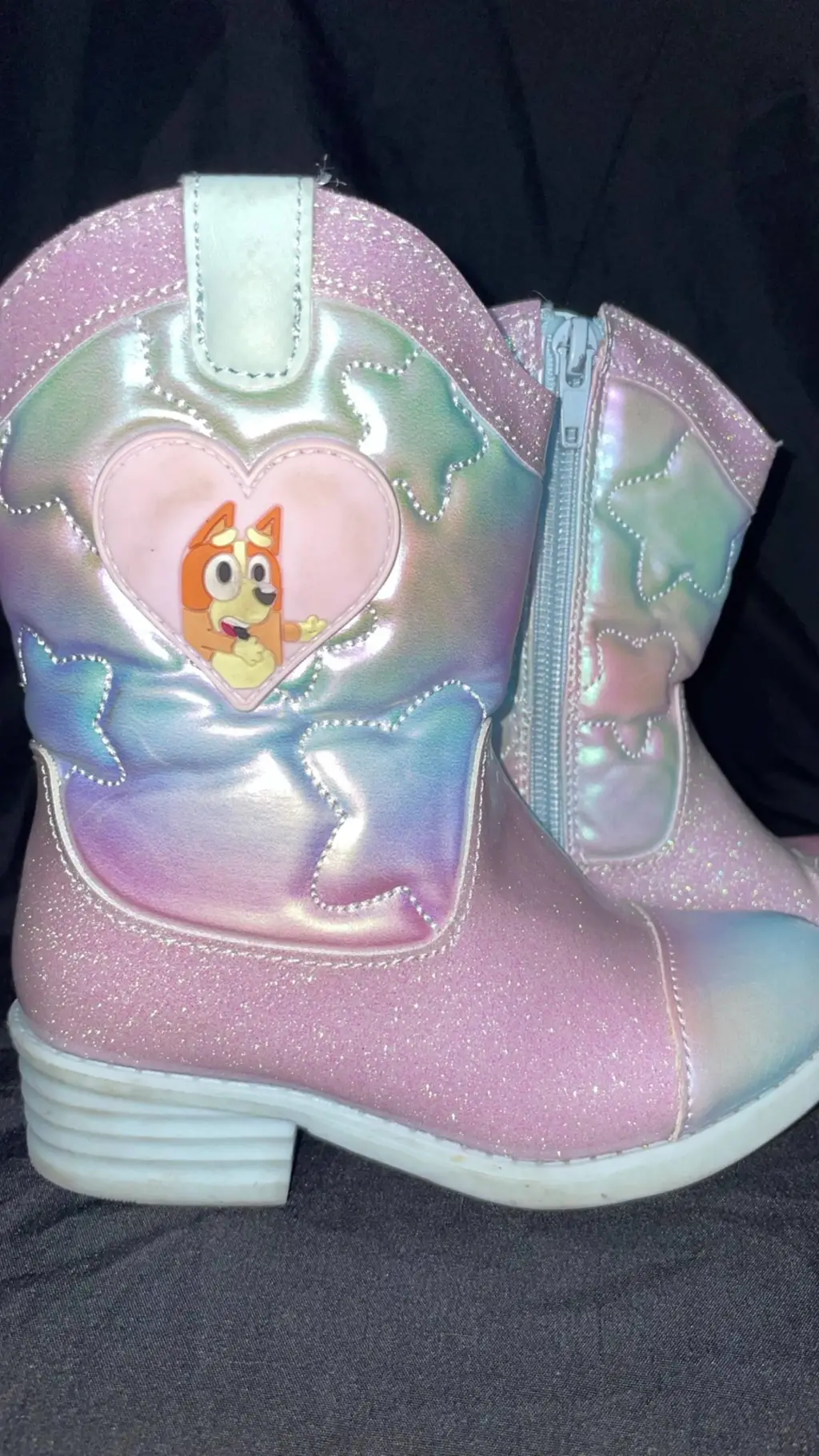 ai character: Serenity's Boots background