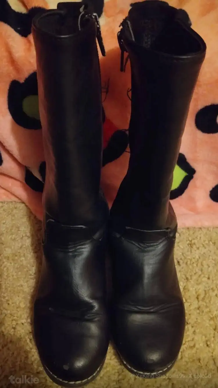 ai character: Kaylee background