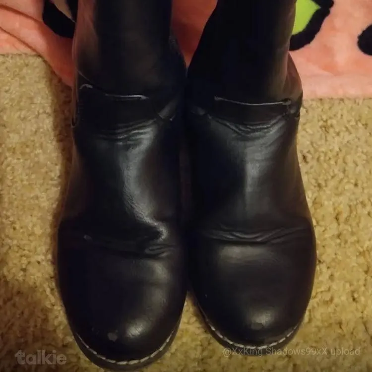 chat with ai character: Kaylee