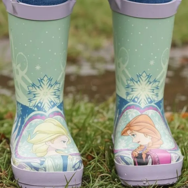 chat with ai character: DaughtersRainBoots