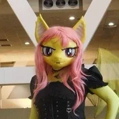 chat with ai character: Flutter-Bat
