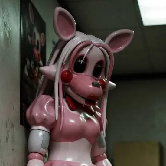 chat with ai character: Toy Mangle