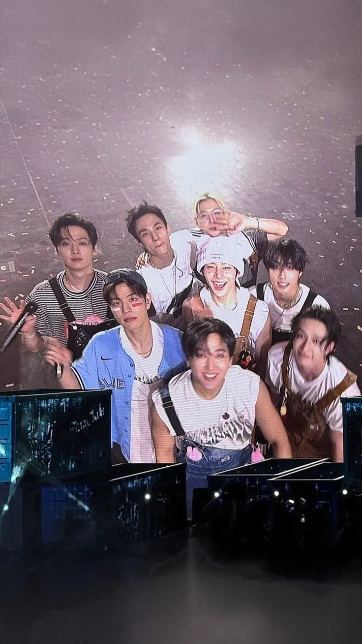 ai character: New girl skz background