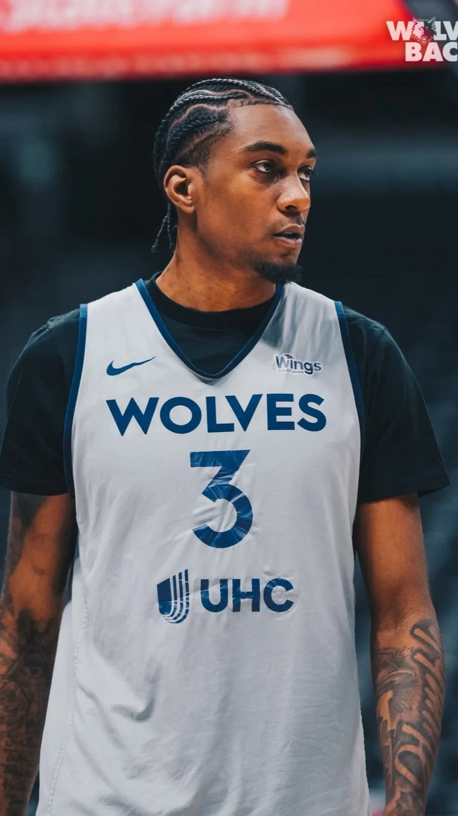 ai character: Jaden McDaniels  background
