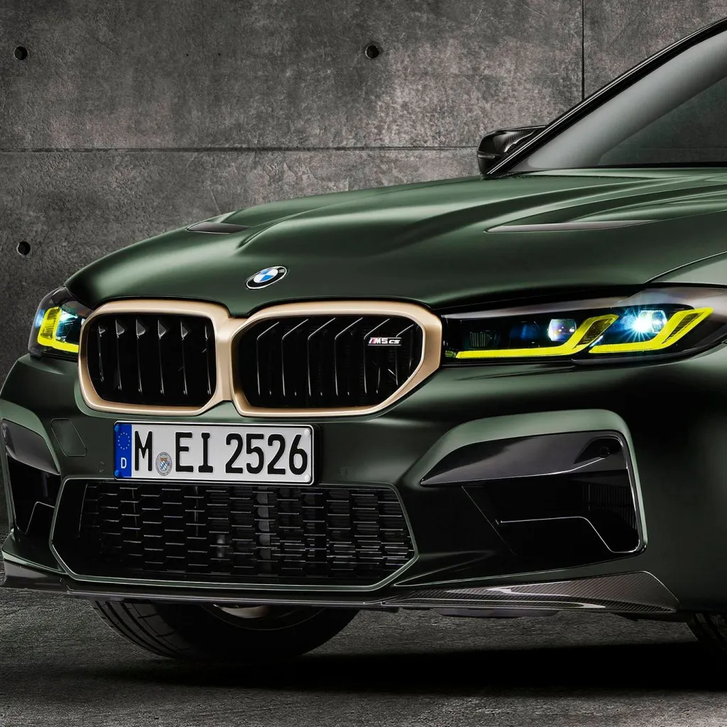 chat with ai character: BMW M5 CS