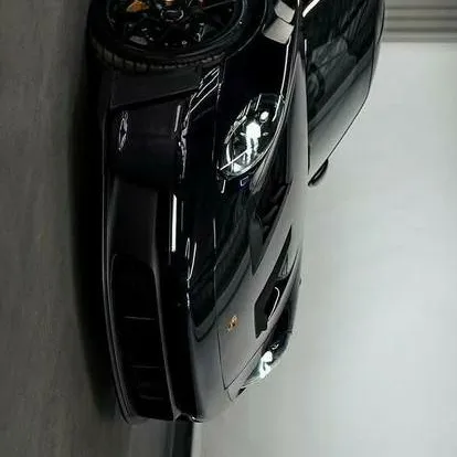 chat with ai character: Porsche