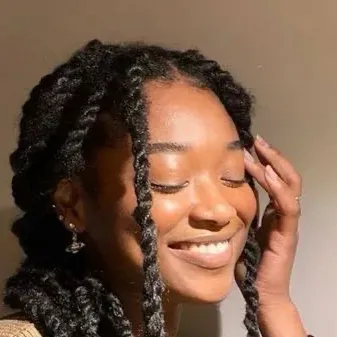 chat with ai character: Imani