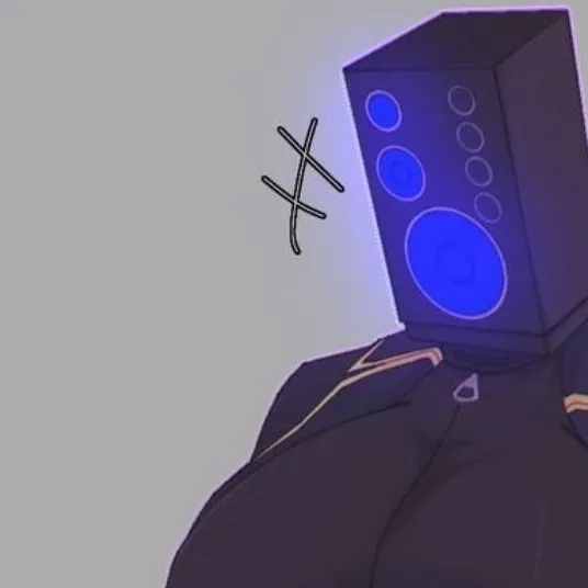 chat with ai character: large woferwoman 🖤