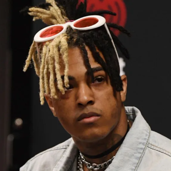 chat with ai character: XXXTENTACION ￼