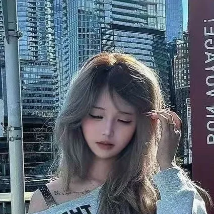 chat with ai character: 孙佳润