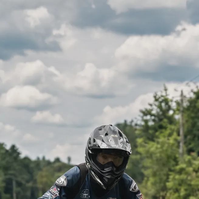 chat with ai character: dirt bike