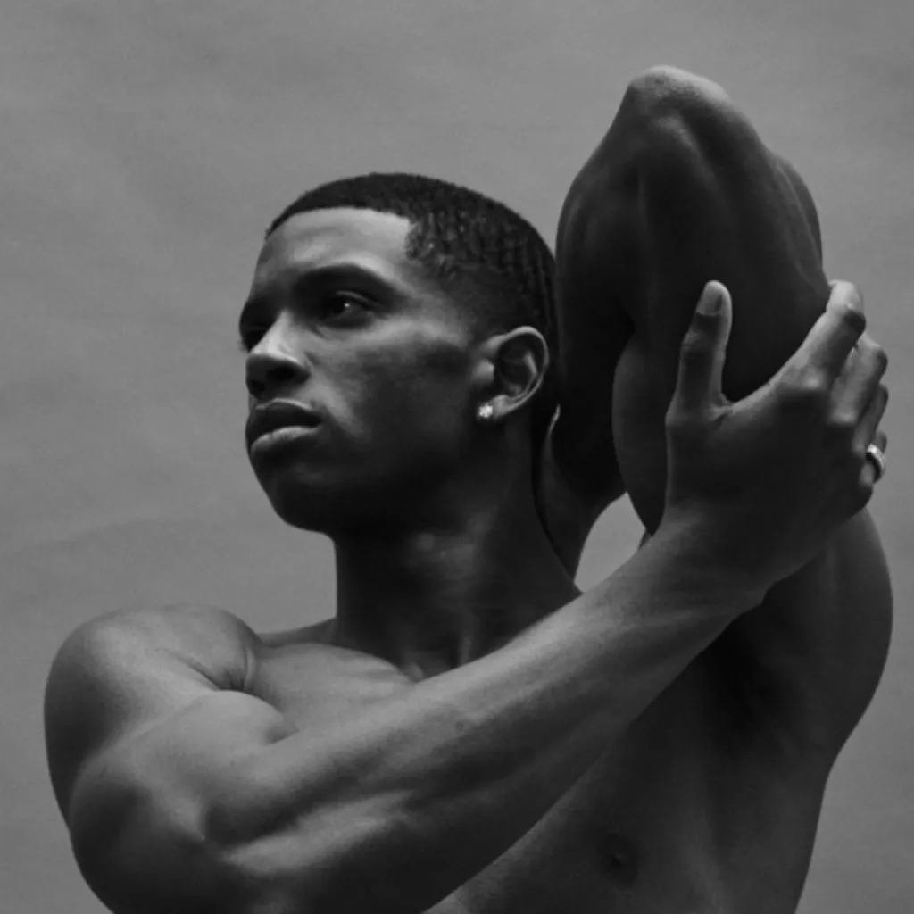 chat with ai character: Kendrick Reynolds