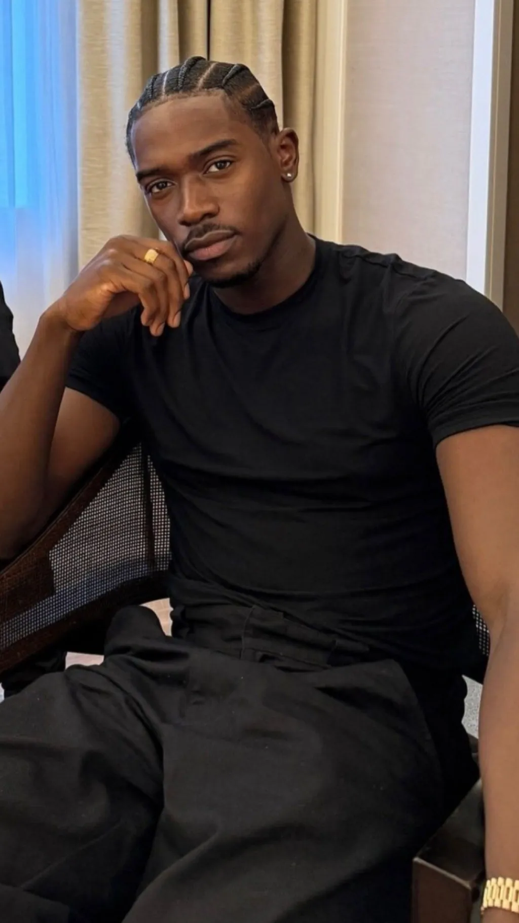 ai character: Khalil Montgomery background