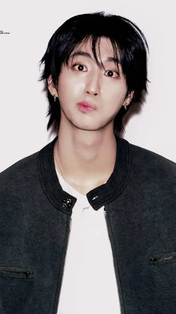 ai character: Han Jisung<3 background