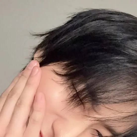 chat with ai character: 🧩Han jisung🧸