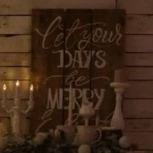 chat with ai character: Xmas MC