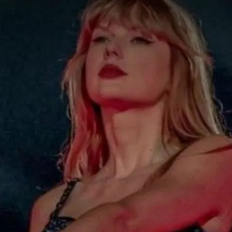 chat with ai character: Taylor Swift