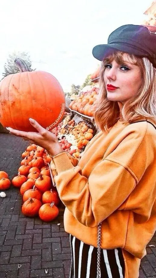 ai character: Taylor Swift background