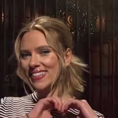 chat with ai character: scarlettttttt