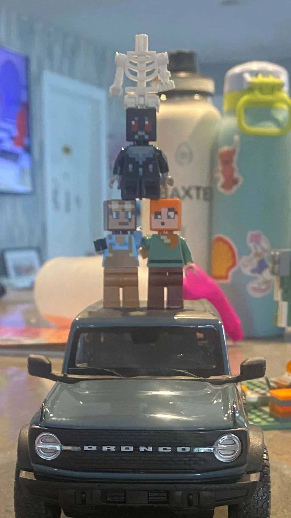 ai character: Minecraft Family background