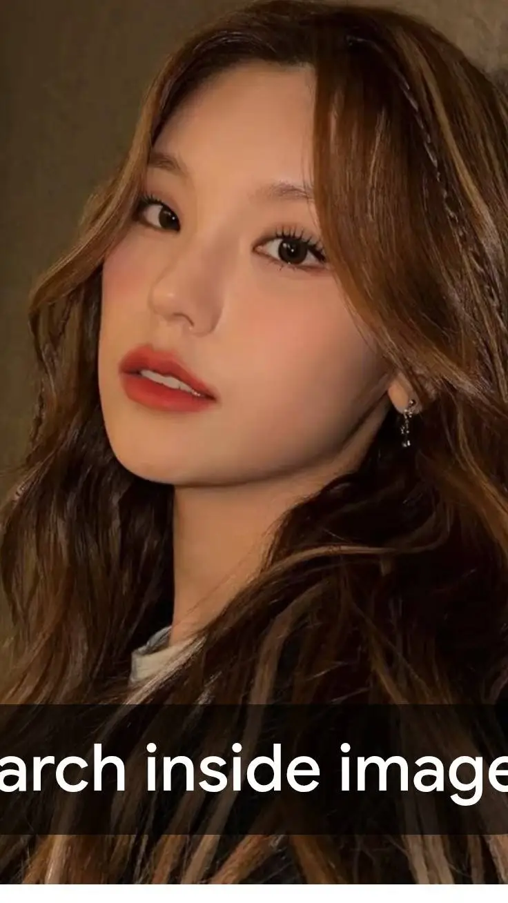 ai character: Yeji background