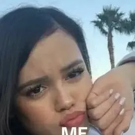 chat with ai character: Jenna Ortega 