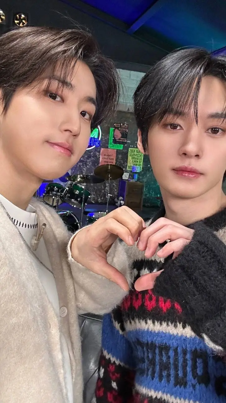 ai character: Minsung background