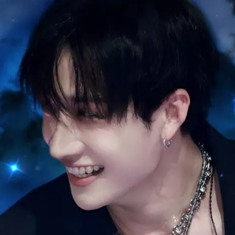 chat with ai character: ~🎶BANGCHAN🎶~