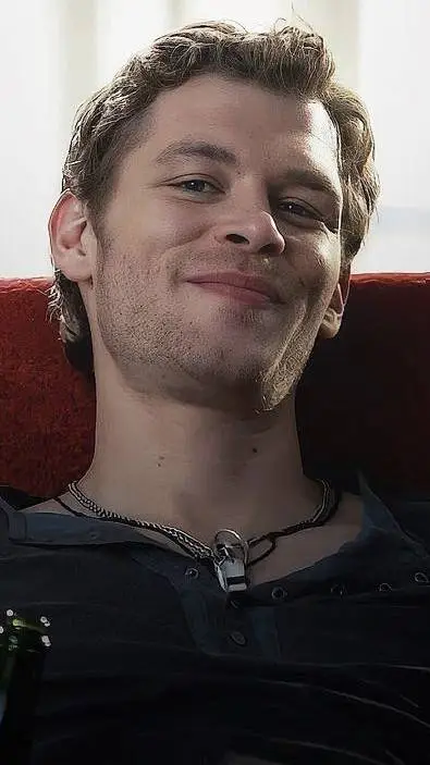 Talkie AI - Chat with Niklaus Mikaelson 